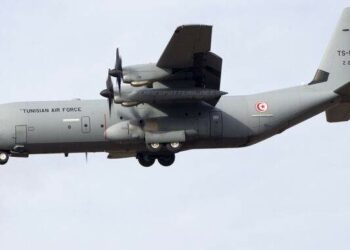 الولايات المتحدة تسلّم طائرة هيركوليس للقوات الجوية التونسية