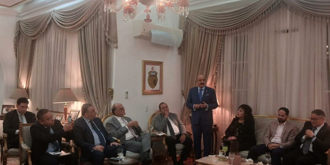 الخارجية التونسية في مصر حول الوضع في غزة ولقاء بالجالية التونسية