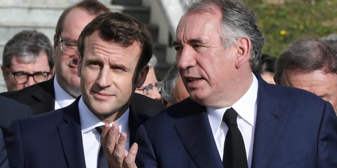 ايمانويل ماكرون يعيّن فرنسوا بايرو وزيرا اوّل
