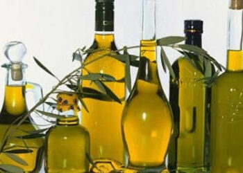 يوم 10 جانفي 2025: مركز النّهوض بالصّادرات يدرس سبل تصدير زيت الزيتون إلى روسيا