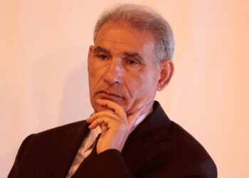 وفاة الوزير الأسبق والخبير الاقتصادي حسين الديماسي