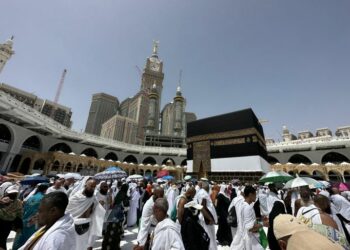 وزارة الصحّة تدعو المعتمرين والحجيج إلى الإلتزام بالتّلاقيح