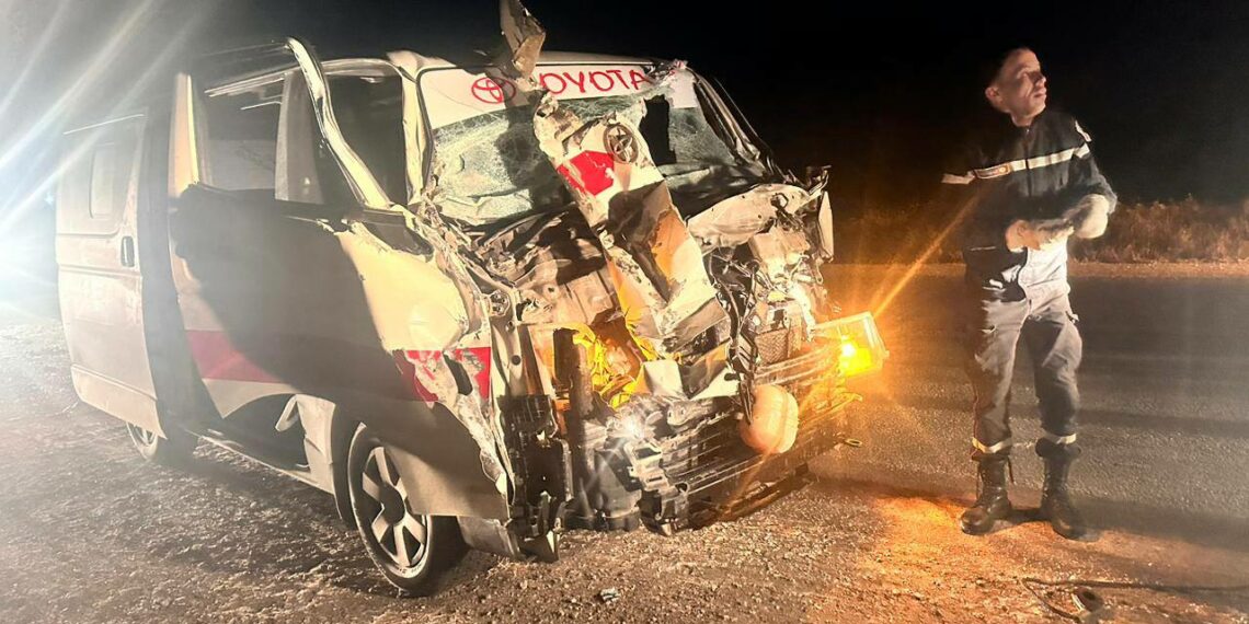 المكناسي : 5 مصابين في حادث اصطدام سيارة أجرة بجرار فلاحي