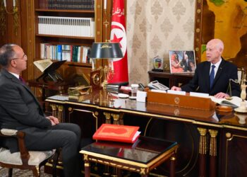 رئيس الدولة يدعو لدى استقباله رئيس الحكومة كل مسؤول الى استبطان روح الدستور ومقاصده