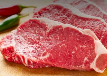 وصول 20 طنّا من لحم الأبقار المبرّدة وغدا عرضها للبيع بأسعار تفاضليّة