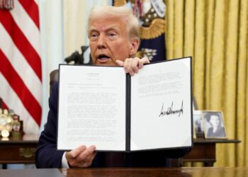 ترامب يفرض عقوبات على “الجنائية الدولية” بسبب مذكرة اعتقال نتنياهو