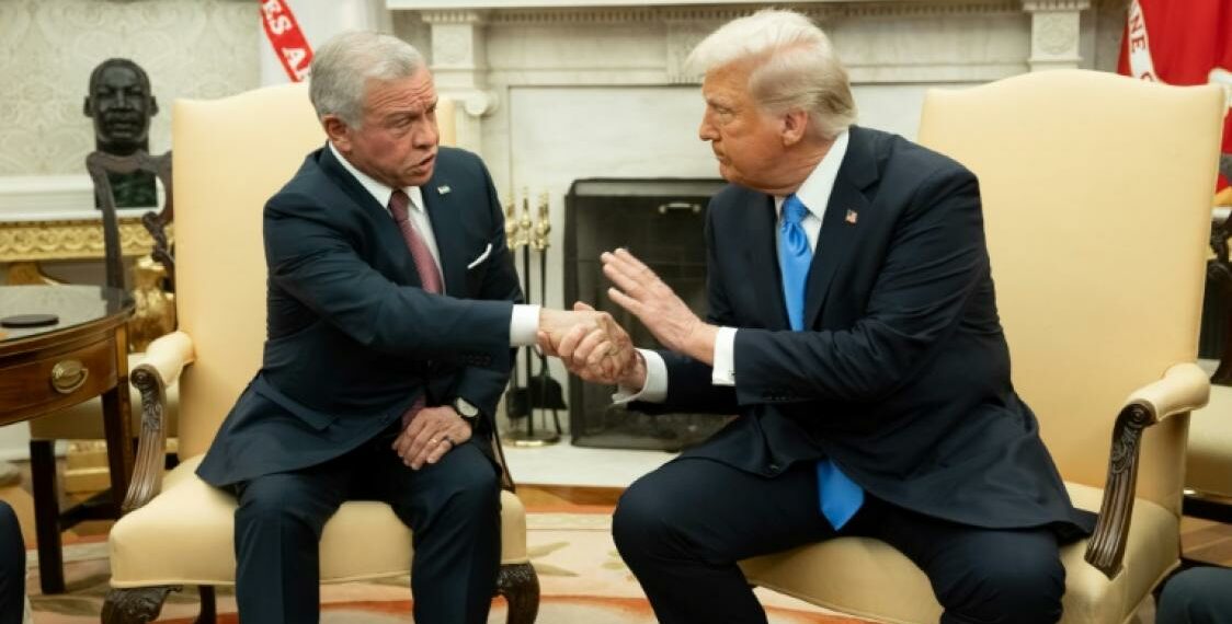 ملك الأردن عبد الله الثاني للرئيس الامريكي ترامب: علي ان اعمل ما فيه مصلحة بلدي ومستعدون لاستقبال 2000 طفل فلسطيني مريض من غزّة