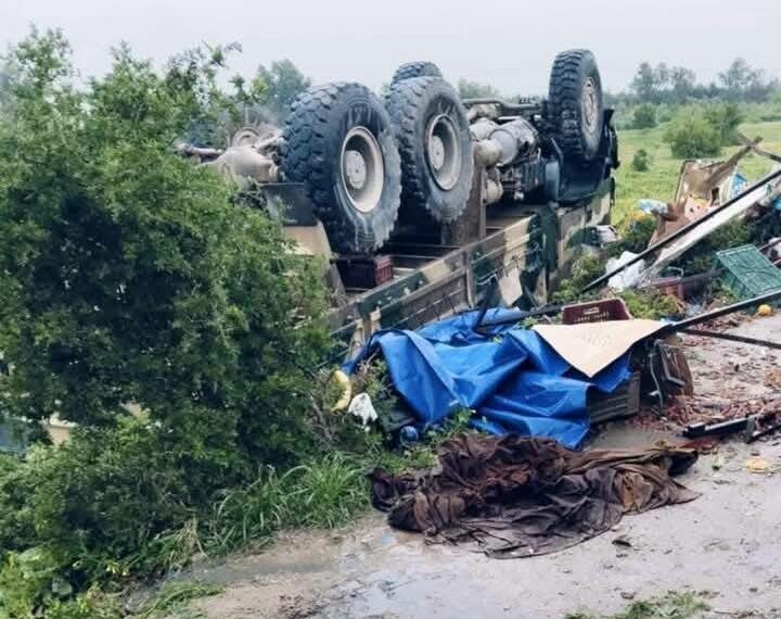 سليمان : انقلاب شاحنة عسكرية يسفر عن إصابة 3 عسكريين‎