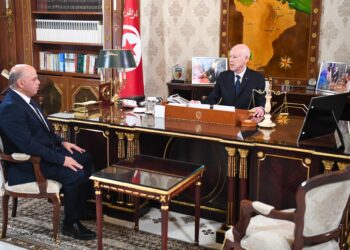 توريد حاقلات النقل ومشروع القطار السريع محاور لقاء رئيس الدولة بوزير النقل