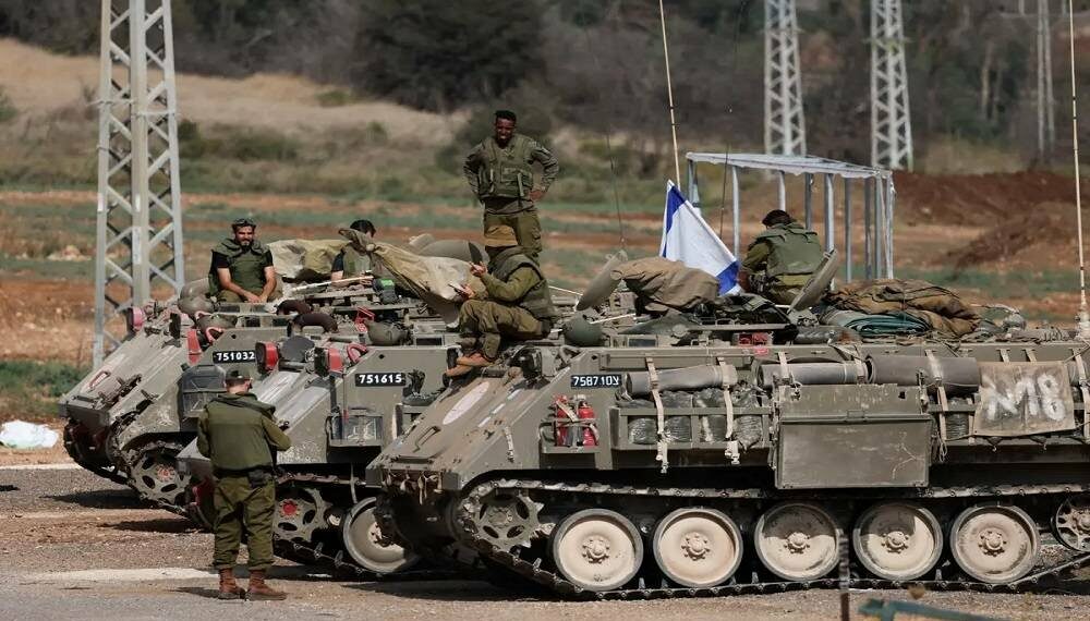 الجيش الإسرائيلي بدأ الإنسحاب من جنوب لبنان…مع الاحتفاظ ب”نقاط استراتيجيّة”