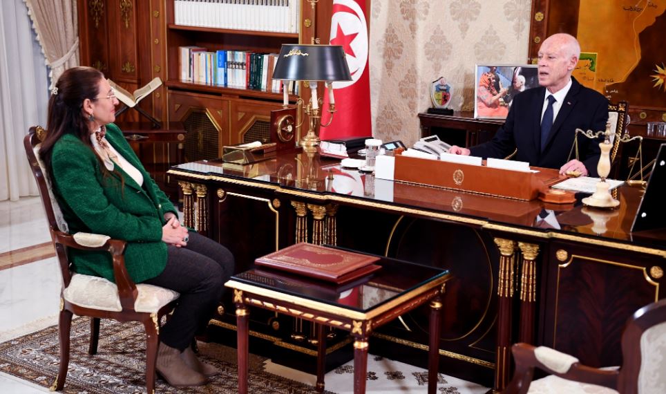 استقبل وزيرة المالية الجديدة: قيس سعيّد يشدد على ضرورة توحيد الجهات المتدخّلة في ملفّ الأملاك المصادرة