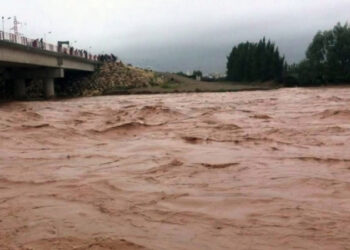 جهات-جندوبة: انقطاع الطريق بين وادي مليز وجندوبة بسبب فيضان وادي الرغاي