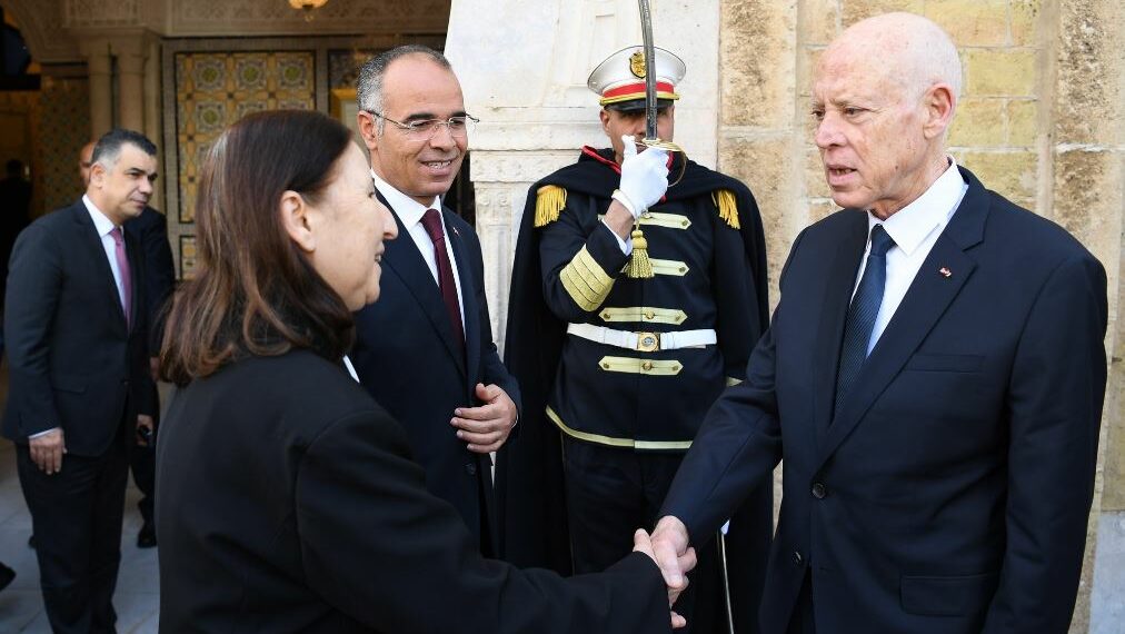 رئيس الجمهورية يشرف على تسلّم رئيسة الحكومة الجديدة مهامّها