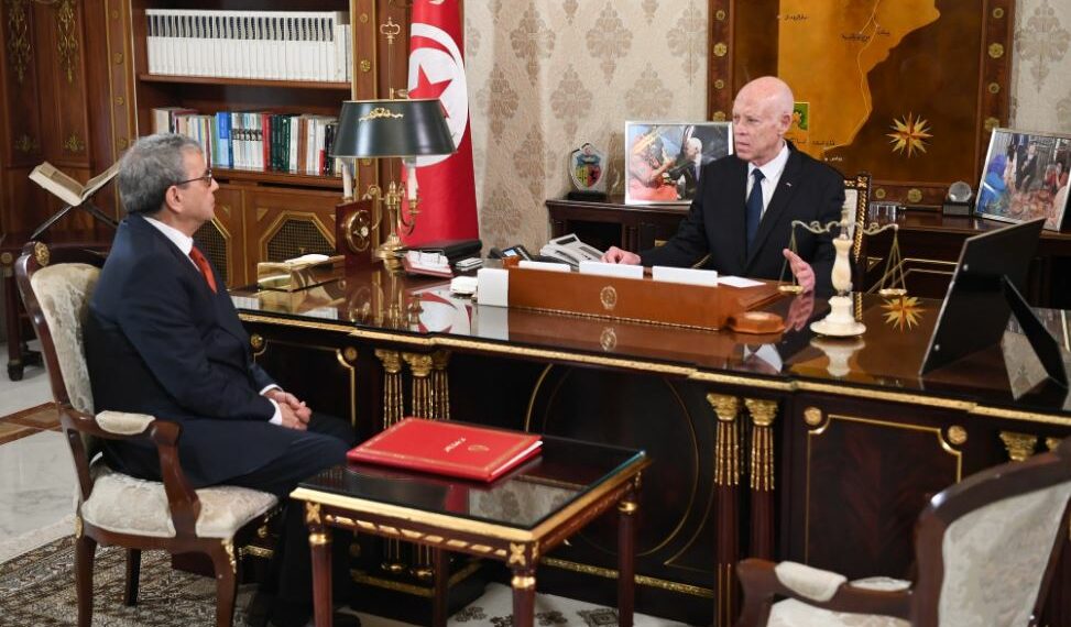 سعيّد يدعو إلى مراجعة القانون المتعلق بالبنك المركزي حتى يساهم في دعم الاقتصاد الوطني