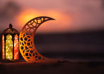 غدا،  الأحد، أول أيام عيد الفطر في قطر والإمارات والكويت