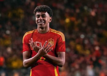 كرة القدم: لامين يامال يدخل تاريخ المنتخب  الإسباني كأول لاعب يصوم رمضان