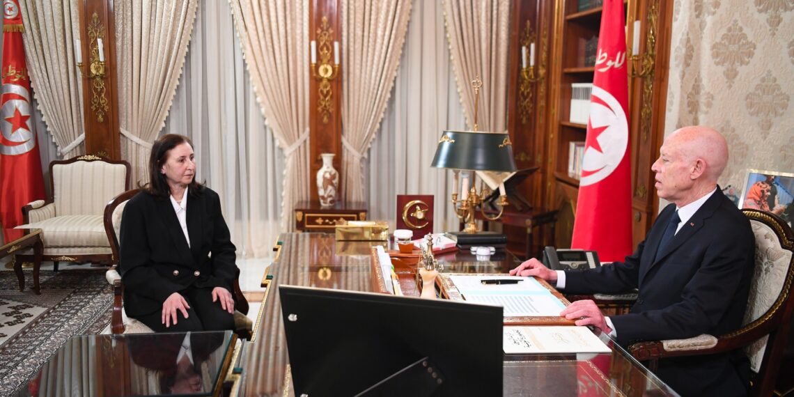 رئيس الدولة يعين سارة الزعفراني الزنزري رئيسة جديدة للحكومة