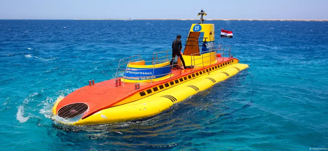 مصر: 6 قتلى في غرق غواصة سياحية قبالة سواحل الغردقة