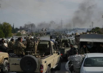 سوريا: احمد الشرع يدعو “فلول النّظام السابق” إلى تسليم أنفسهم وأسلحتهم…واتّهامات بعشرات الإعدامات