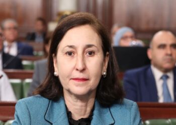 لماذا أقيل كمال المدوري…ومن هي سارّة الزعفراني الزنزري، رئيسة الحكومة الجديدة؟