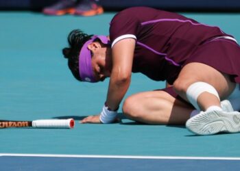 أنس جابر تطمئن احباءها عن حالتها الصحية وتعدهم بالعودة قريبا إلى الميدان