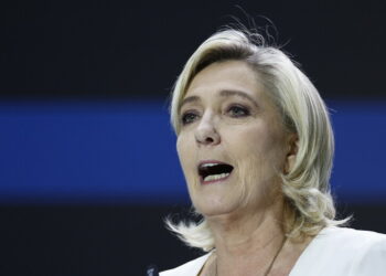 زلزال سياسي في فرنسا: محكمة تقضي بسجن مارين لوبان بسنتين ومنعها من الترشح لرئاسية 2027