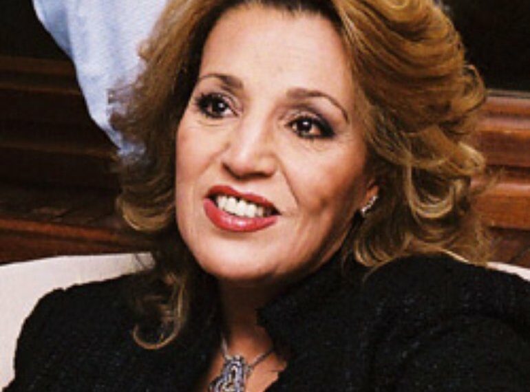 الساحة الغنائية المغاربية تفقد إحدى أيقوناتها: المغربيّة نعيمة سميح في ذمّة الله