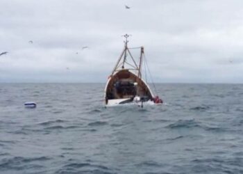 جهات-الهوارية-نابل: وفاة شاب والإبقاء على الثاني بالمستشفى إثر انقلاب قاربهما