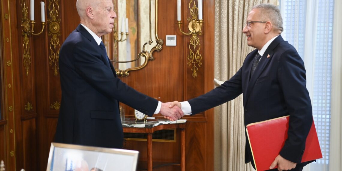 وزير الصحة يطلع رئيس الجمهورية على نتائج زيارته إلى دولة الإمارات في مجال التعاون الصحي