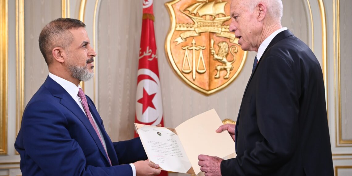 رئيس الجمهورية يتسلم دعوة خطية من نظيره العراقي لحضور أشغال الدورة 34 للقمة العربية ببغداد