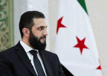 العراق يوجّة دعوة رسمية للرئيس السوري أحمد الشرع لحضور القمّة العربية ببغداد