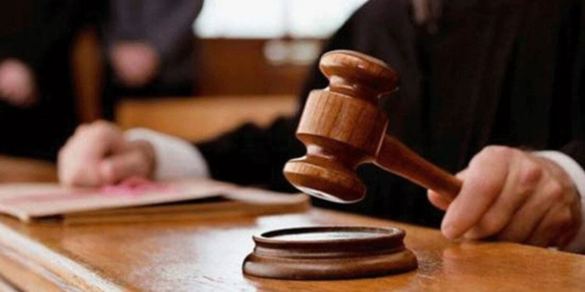 في عريضة أمضى عليها 46 استاذ قانون: “انتهاكات صارخة” شابت محاكمة قضية “التآمر على أمن الدولة”