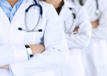 فشل الجلسة التفاوضية.. منظمة الأطباء الشبان تؤكد تمسكها بتنفيذ الإضراب الوطني