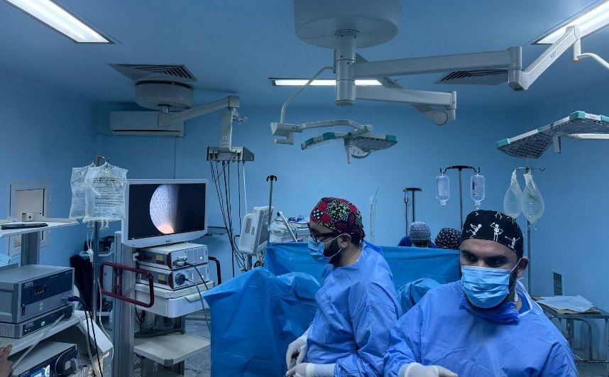 صحّة: نجاح أول عملية لعلاج الروستاتا بتقنية الليزر الحديثة بشارل نيكول