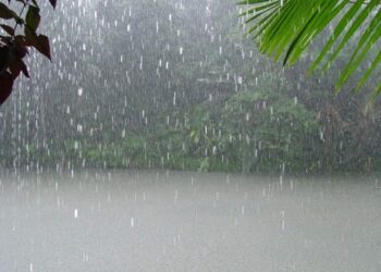 الطقس: انخفاض في الحرارة ابتداءً من يوم غد ونزول أمطار غزيرة في صفاقس والجهات الشرقية