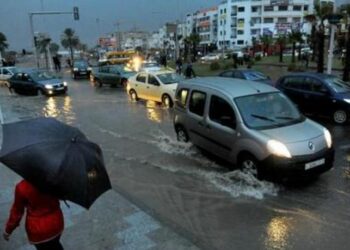 رياح قويّة وأمطار غزيرة منتظرة: الرصد الجوي يضع 6 ولايات تحت اللون البرتقالي