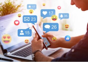 إشارات أحمد الحمروني:  نهاية الأدب