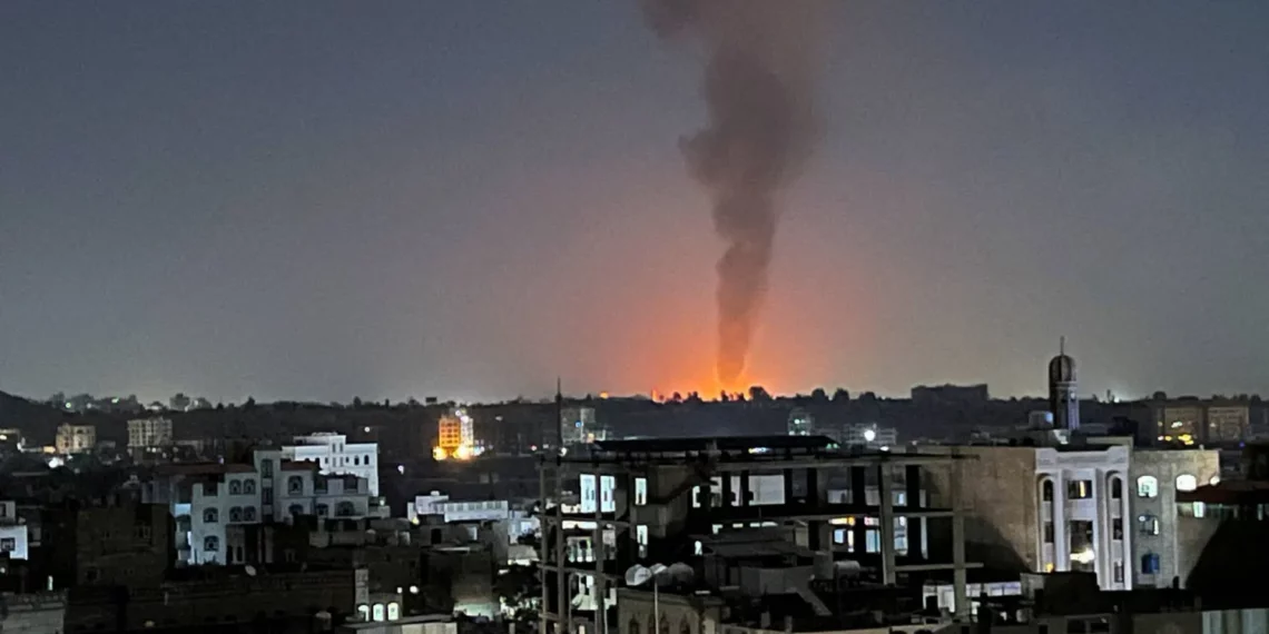 الحوثيون بعد بدء وقف إطلاق النار: سنواصل ضرب السفن الإسرائيلية