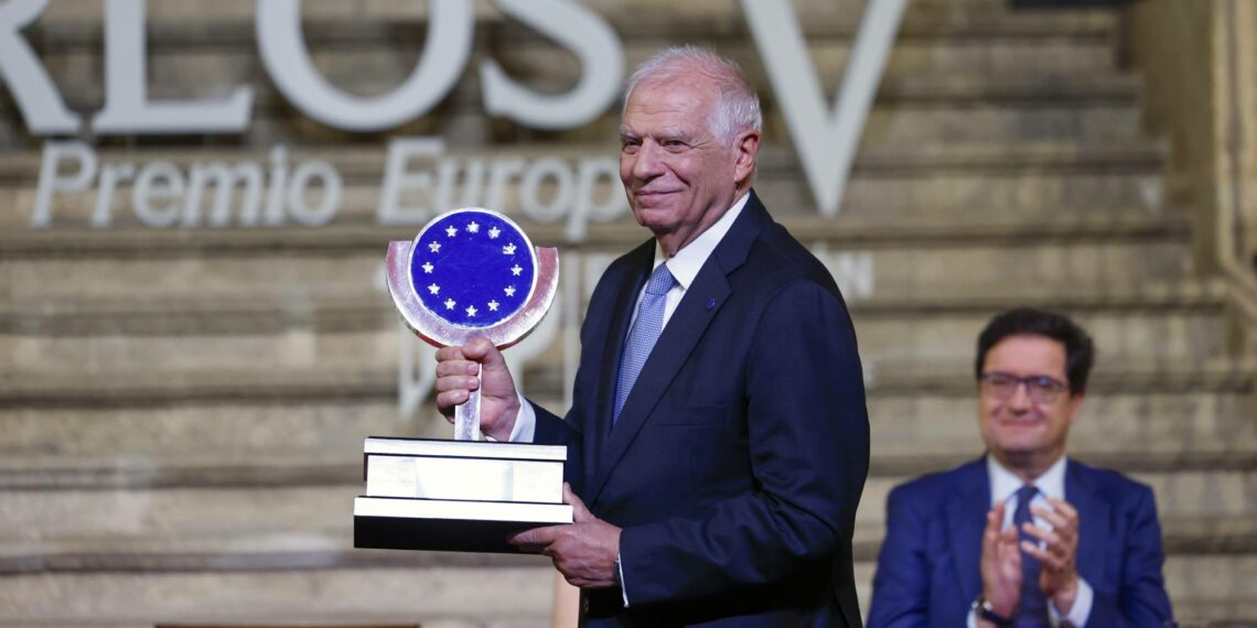 جوزيب بوريل: إسرائيل تنفّذ أكبر عملية تطهير عرقي منذ الحرب العالمية الثانية…ونحن نرسل القنابل التي تسقط على غزّة