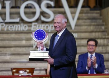 جوزيب بوريل: إسرائيل تنفّذ أكبر عملية تطهير عرقي منذ الحرب العالمية الثانية…ونحن نرسل القنابل التي تسقط على غزّة