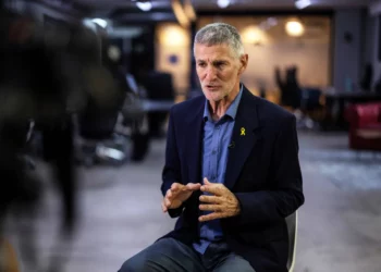 عاصفة في إسرائيل: رئيس حزب سياسي يتهم بلاده ب”قتل الأطفال كهواية”