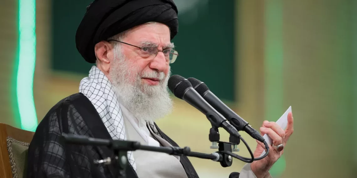 علي خامينائي: تصريحات الأمريكيين حول تخصيب اليورانيوم في إيران وقاحة