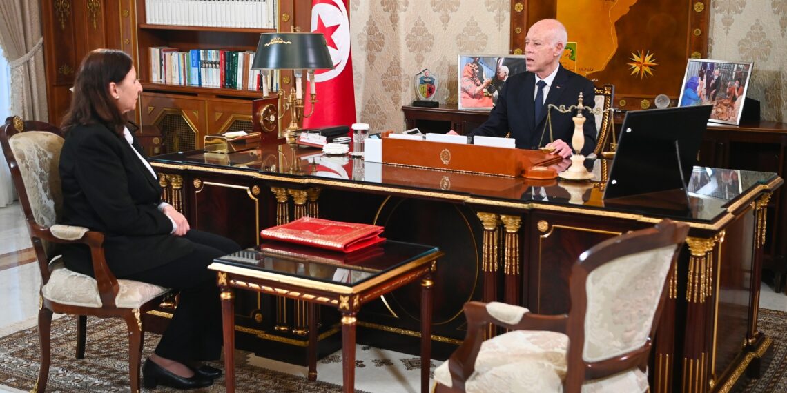 رئيس الدولة يستعرض سير عدد من المرافق العمومية