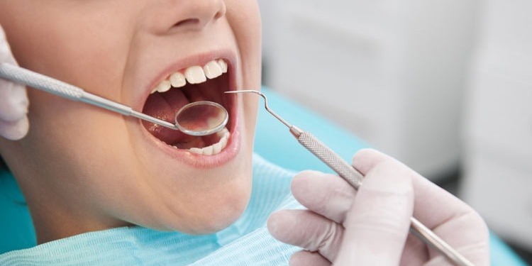 صحّة: قرارات عملية للنهوض بقطاع طب الأسنان وضمان توزيع عادل بين الجهات