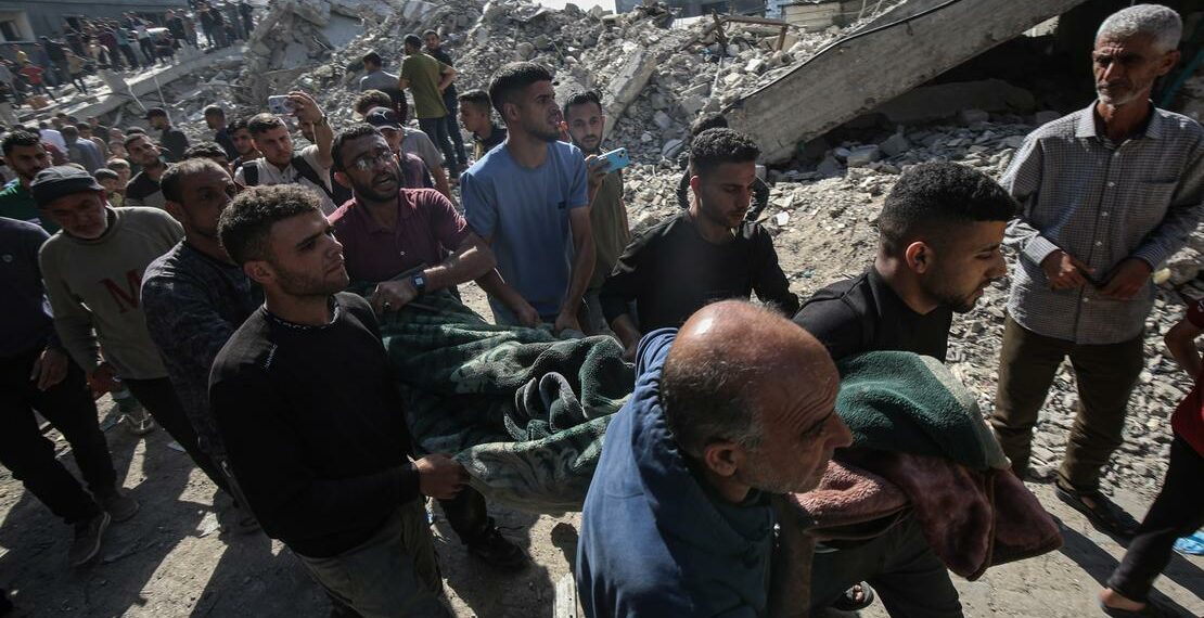 غزة-مباشر: طبيبة أطفال فلسطينية تستقبل جثامين 9 من أبنائها خلال قيامها بعملها