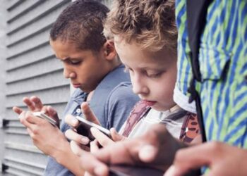 87% من الأطفال التونسيين يستعملون “الأنتارنات” و86.7 يمتلكون هاتفا ذكيا
