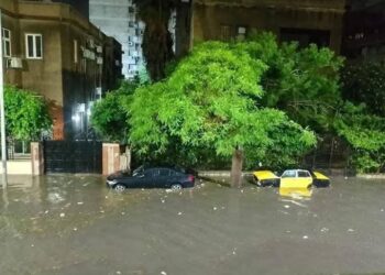 مصر: عاصفة من الثلوج والأمطار الغزيرة والرياح تضرب الاسكندرية