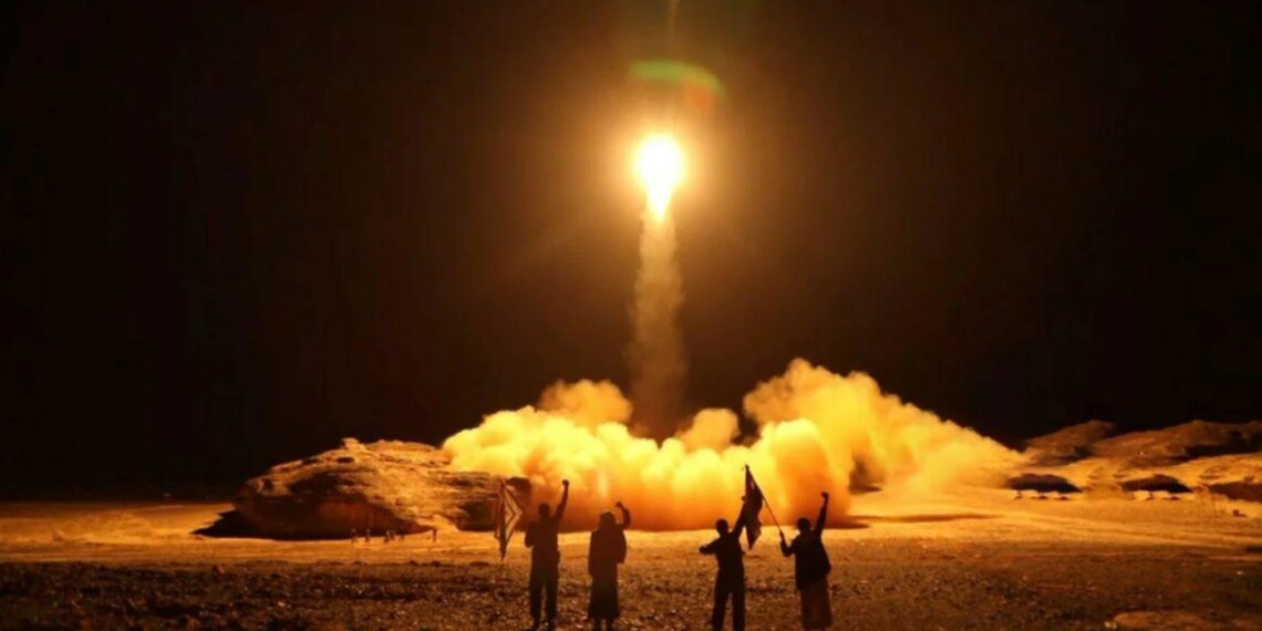 إسرائيل: الحوثيون يستهدفون مطار بن غوريون بصاروخ ثان في ساعات قليلة