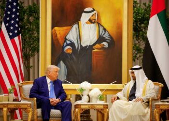 إشارات أحمد الحمروني: مهازل عربيّة