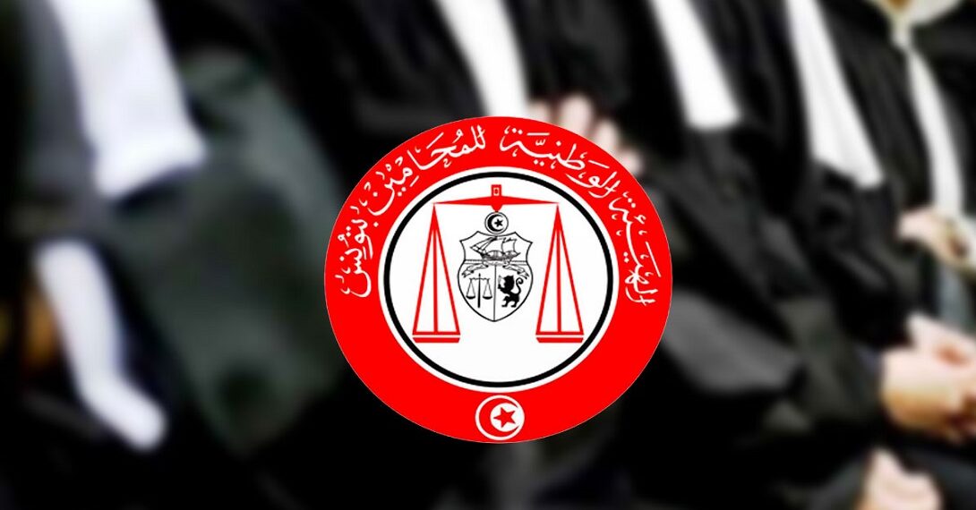 المهدية: مجلس فرع المحامين ينفّذ وقفة احتجاجية